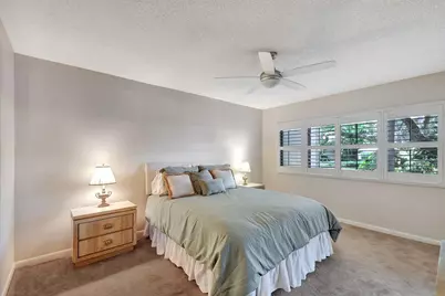 318 Oak Harbour Drive #318, Juno Beach, FL 33408 - Photo 14