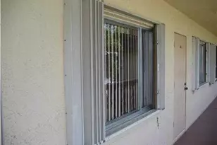 500 Village Green Cir W, Palm Springs, FL 33461 - Photo 2