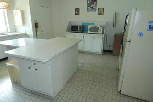 500 Village Green Cir W, Palm Springs, FL 33461 - Photo 18