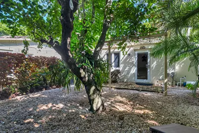 714 Sunset Road, West Palm Beach, FL 33401 - Photo 18