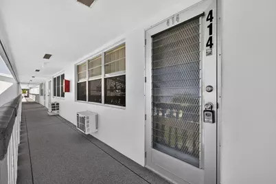414 Windsor R, West Palm Beach, FL 33417 - Photo 2
