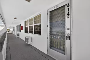 414 Windsor R, West Palm Beach, FL 33417 - Photo 2