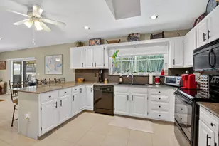 17705 Maplewood Dr, Boca Raton, FL 33487 - Photo 20