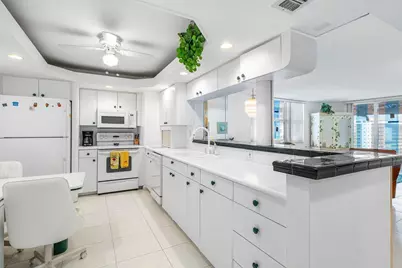 1147 Hillsboro Mile #701, Pompano Beach, FL 33062 - Photo 22