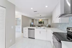 319 Elmira Ct, Royal Palm Beach, FL 33411 - Photo 4