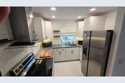 2568 Dudley Drive E #G, West Palm Beach, FL 33415 - Photo 2