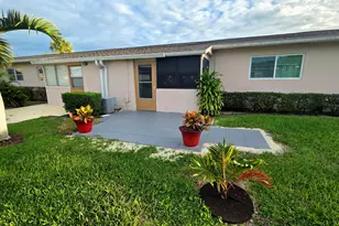 2568 Dudley Dr E, West Palm Beach, FL 33415 - Photo 12