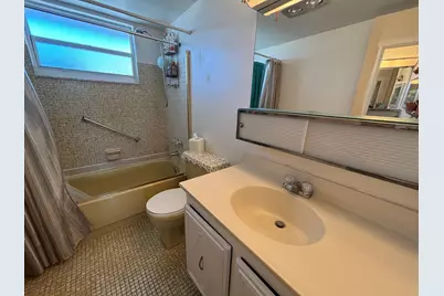 721 Lori Drive #305, Lake Worth Beach, FL 33461 - Photo 14