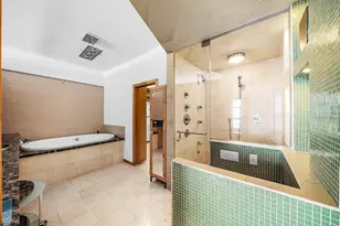 3500 Mystic Pointe Dr, Aventura, FL 33180 - Photo 26