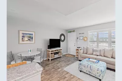2800 Indian River Boulevard #F8, Vero Beach, FL 32960 - Photo 8