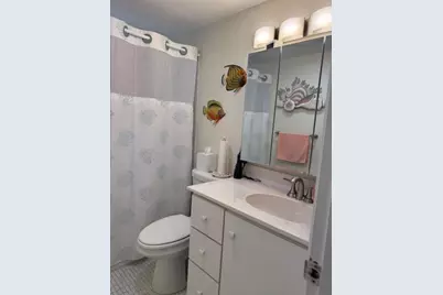 3402 Cynthia Lane #201, Palm Springs, FL 33461 - Photo 12