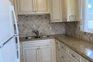 3402 Cynthia Ln, Lake Worth Beach, FL 33461 - Photo 6