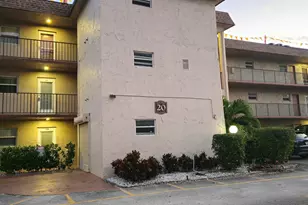 721 Lori Dr, Lake Worth Beach, FL 33461 - Photo 1