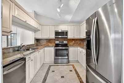 8225 Cassia Drive, Boynton Beach, FL 33472 - Photo 14