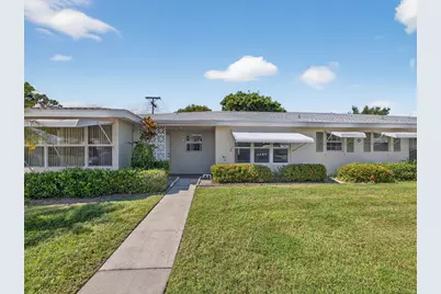 111 Lakes End Drive #B, Fort Pierce, FL 34982 - Photo 2