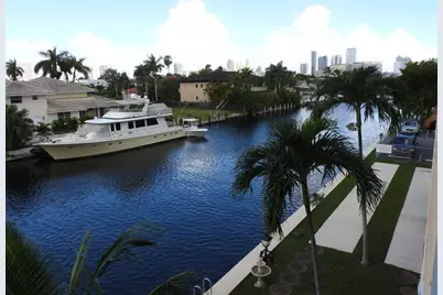 2935 NE 163rd Street #3m, North Miami Beach, FL 33160 - Photo 1
