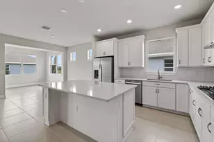 13579 SW Vermillion Cir, Port Saint Lucie, FL 34987 - Photo 6