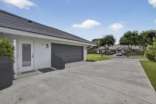 18 Berwick Rd, Palm Beach Gardens, FL 33418 - Photo 8