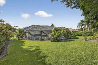 18 Berwick Road, Palm Beach Gardens, FL 33418 - Photo 54
