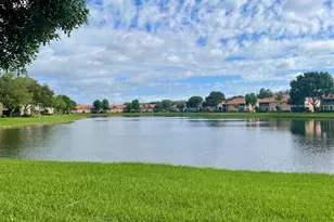 9709 Shadybrook Dr, Boynton Beach, FL 33437 - Photo 2