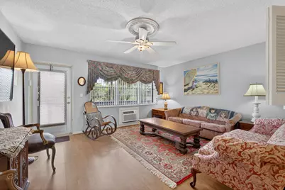 386 Sheffield P, West Palm Beach, FL 33417 - Photo 2