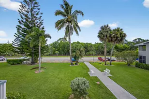 386 Sheffield P, West Palm Beach, FL 33417 - Photo 12