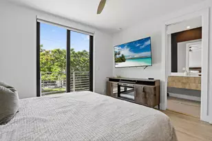 925 NE 6th St, Fort Lauderdale, FL 33304 - Photo 16