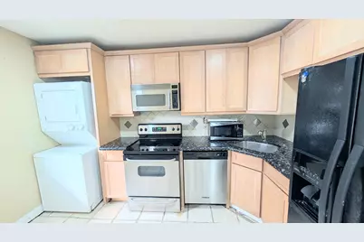 860 SE 6th Avenue #205, Deerfield Beach, FL 33441 - Photo 2