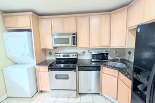 860 SE 6th Ave, Deerfield Beach, FL 33441 - Photo 2
