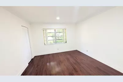 860 SE 6th Avenue #205, Deerfield Beach, FL 33441 - Photo 10
