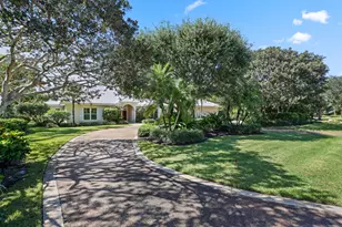 5 Country Road E, Village of Golf, FL 33436 - Photo 2