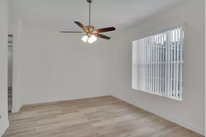 324 NW Bentley Circle, Port Saint Lucie, FL 34986 - Photo 22