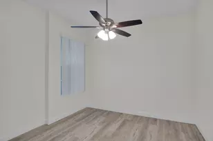 324 NW Bentley Cir, Port Saint Lucie, FL 34986 - Photo 18