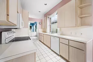 1115 Gator Trail, West Palm Beach, FL 33409 - Photo 18