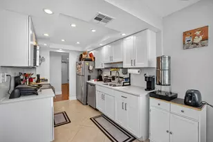18051 Biscayne Blvd, Aventura, FL 33160 - Photo 26