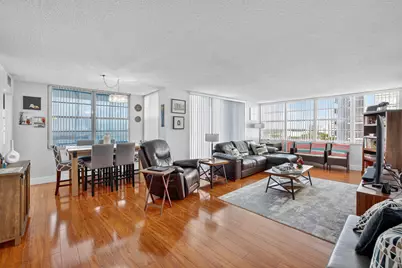 18051 Biscayne Boulevard #1104, Aventura, FL 33160 - Photo 8