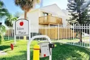 643 Executive Center Dr, West Palm Beach, FL 33401 - Photo 8