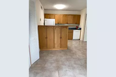 643 Executive Center Drive #Q-102, West Palm Beach, FL 33401 - Photo 4