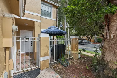 2837 NW 99th Terrace, Sunrise, FL 33322 - Photo 4