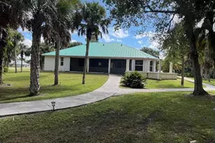 18602 Kitty Hawk Ct, Port Saint Lucie, FL 34987 - Photo 8