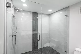 5510 N Ocean Dr, Singer Island, FL 33404 - Photo 14