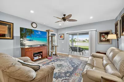 812 Persimmon Place, Fort Pierce, FL 34981 - Photo 16