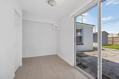 146 W 18th Street, West Palm Beach, FL 33404 - Photo 10