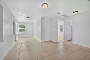 146 W 18th St, West Palm Beach, FL 33404 - Photo 8