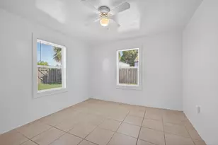 146 W 18th St, West Palm Beach, FL 33404 - Photo 16
