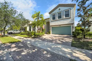 11460 SW Fieldstone Way, Port Saint Lucie, FL 34987 - Photo 2