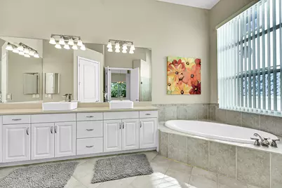 11460 SW Fieldstone Way, Port Saint Lucie, FL 34987 - Photo 18