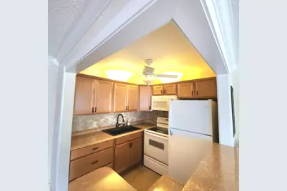 173 Kent J, West Palm Beach, FL 33417 - Photo 6