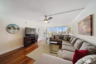 301 Lake Shore Dr, Lake Park, FL 33403 - Photo 8