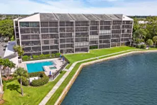 11370 Twelve Oaks Way, North Palm Beach, FL 33408 - Photo 2